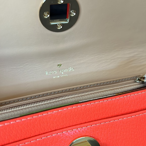 New Kate Spade Cyndy Wallet - Picture 7 of 16